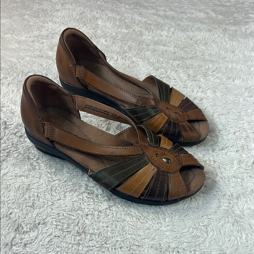Thom McAn Brown Multi-Tone Leather Peep-Toe Sandals